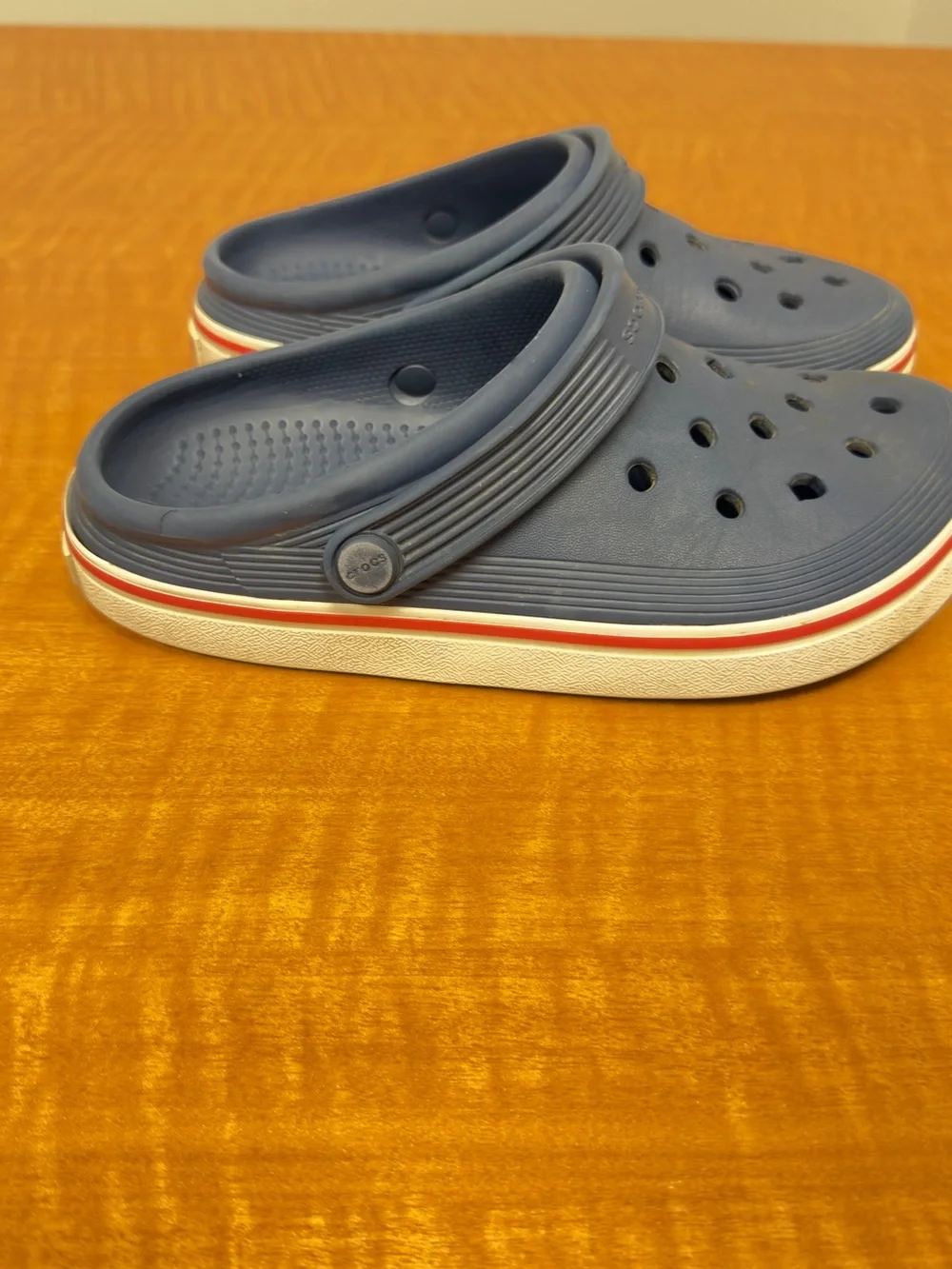 CROCS classic crocband